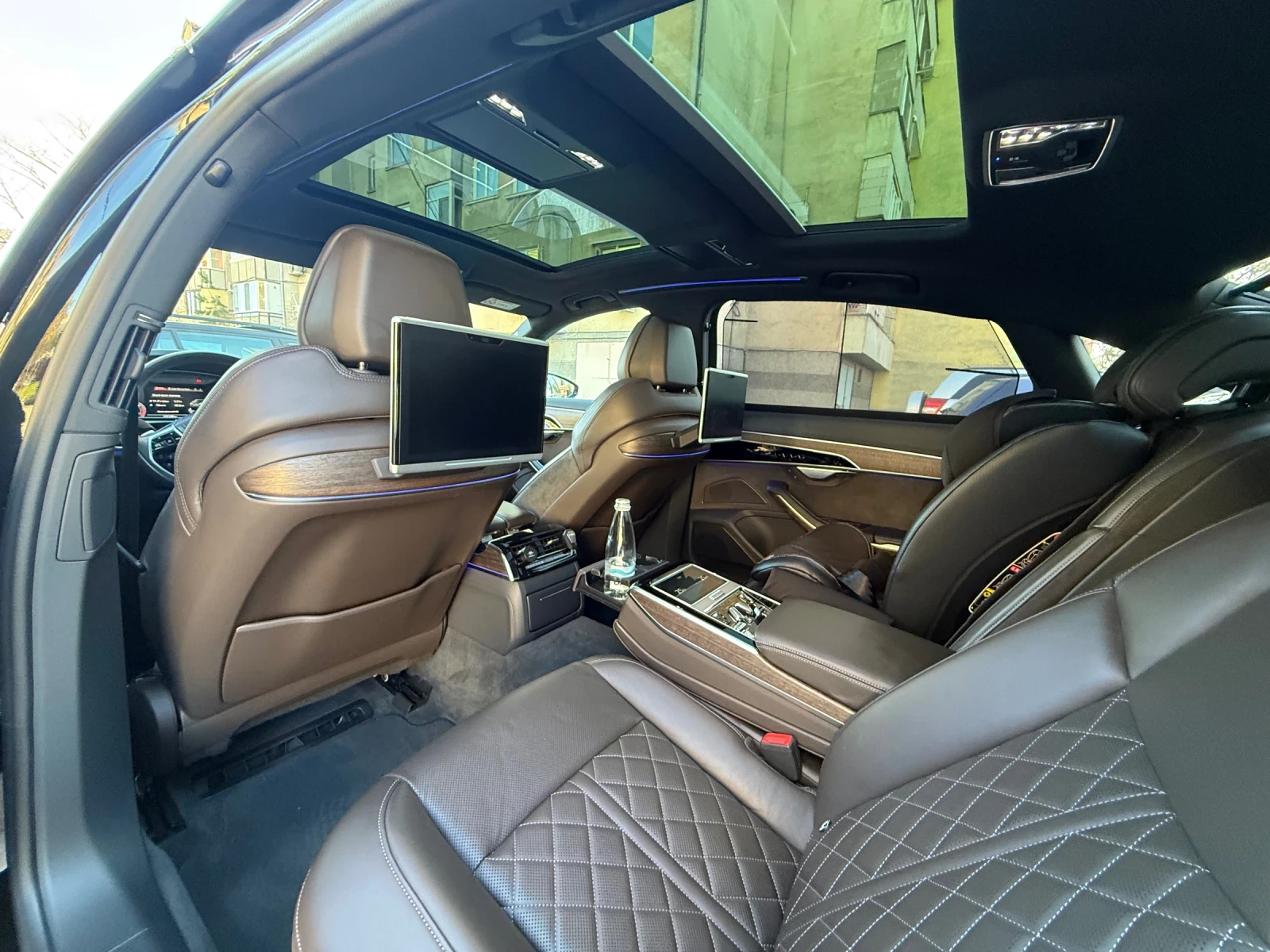 Audi A8 50TDI Long MildHybrid Pano , снимка 7 - Автомобили и джипове - 54620469