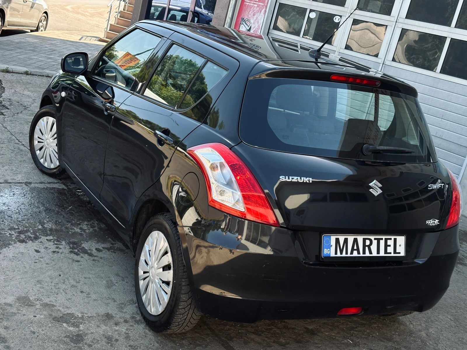 Suzuki Swift 1.2i / КЛИМА, снимка 6 - Автомобили и джипове - 54649918
