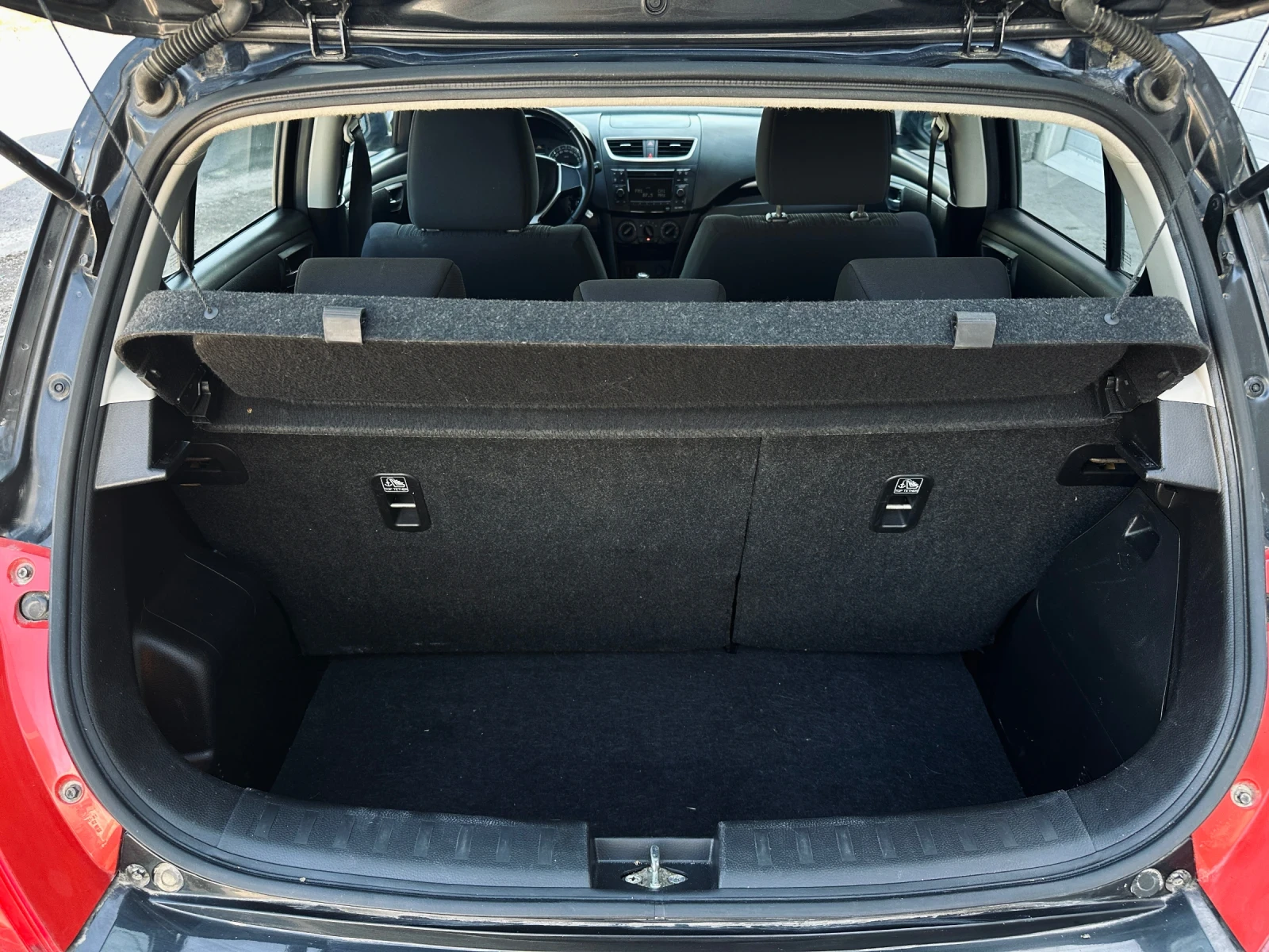 Suzuki Swift 1.2i / КЛИМА, снимка 15 - Автомобили и джипове - 54649918