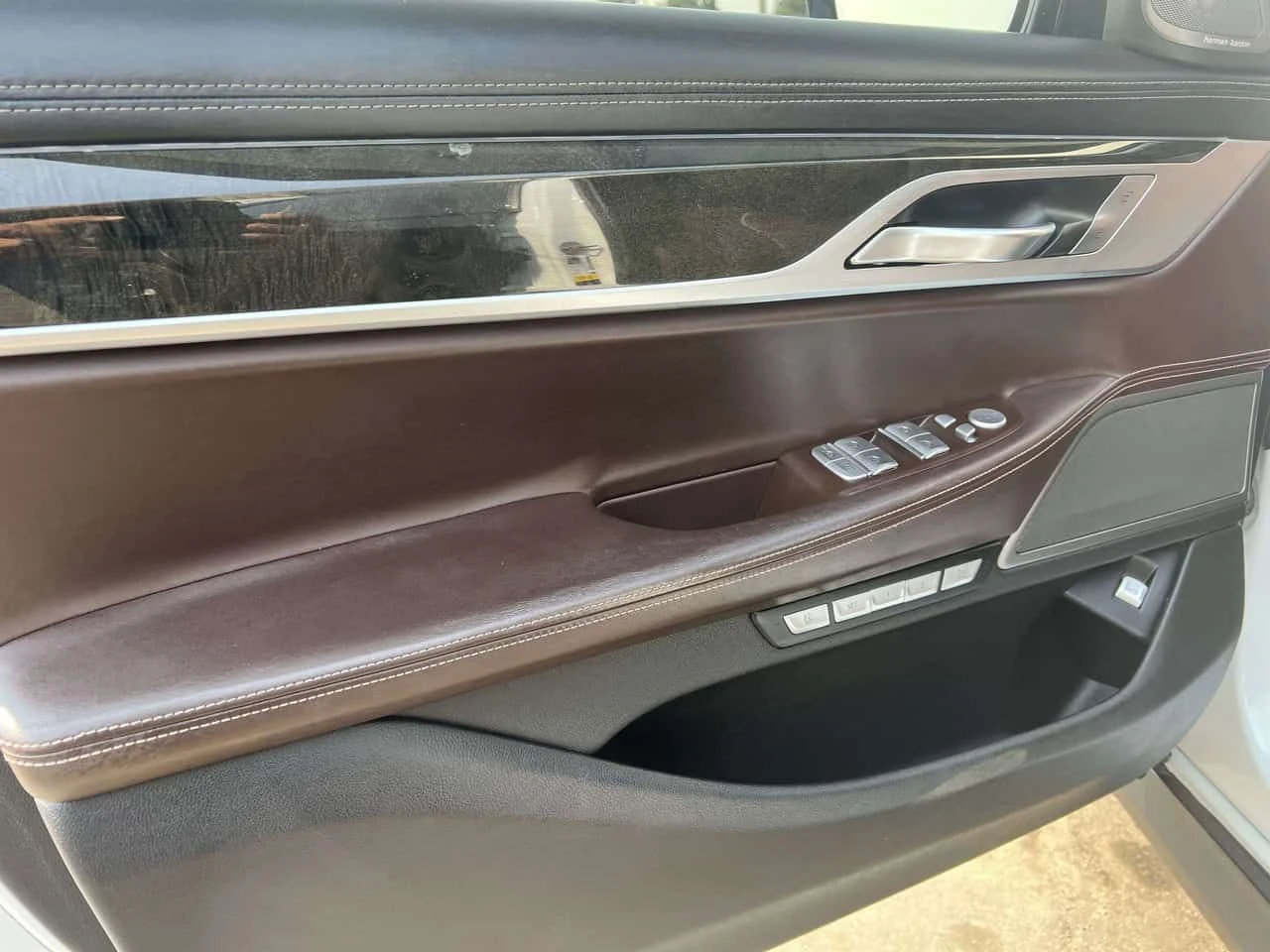 BMW 750 * CARFAX * ���� �� �� | Mobile.bg � ����������� 9
