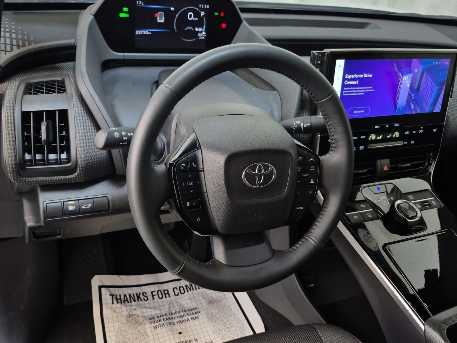 Toyota bZ4X LE, снимка 9 - Автомобили и джипове - 54934619