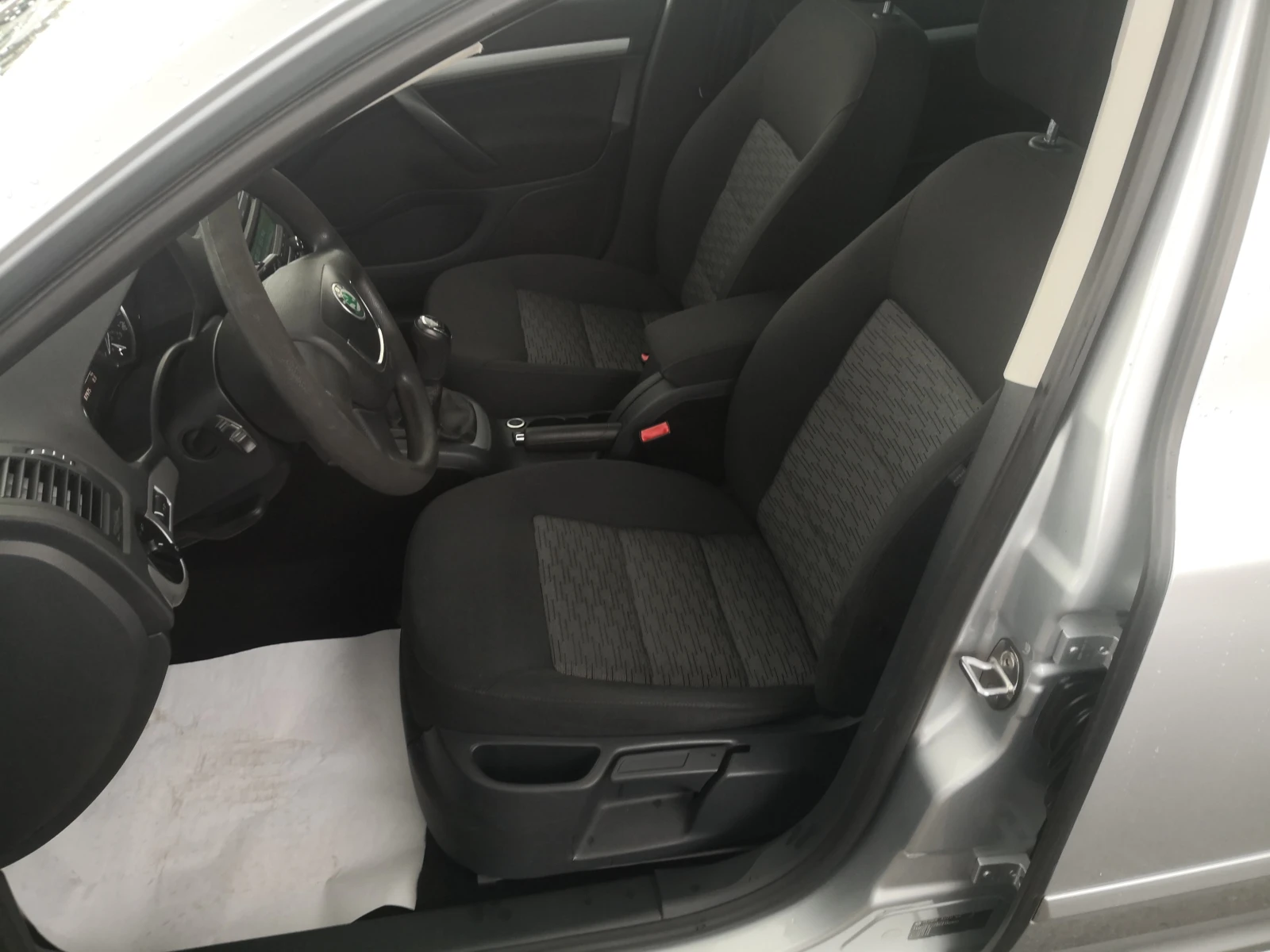 Skoda Octavia 1.8TSi 160�.�. 2012�. ���� 5 , 187000��. | Mobile.bg � ����������� 8