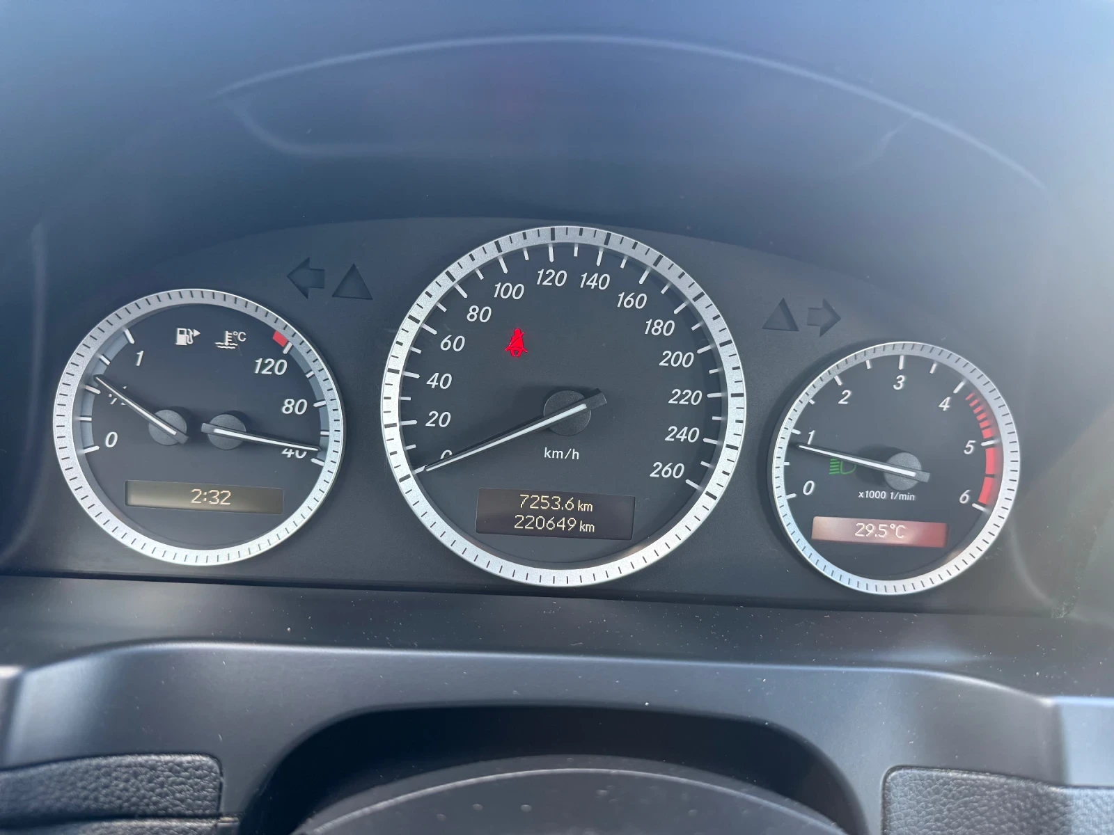 Mercedes-Benz C 220 2.2CDI, снимка 13 - Автомобили и джипове - 54976246