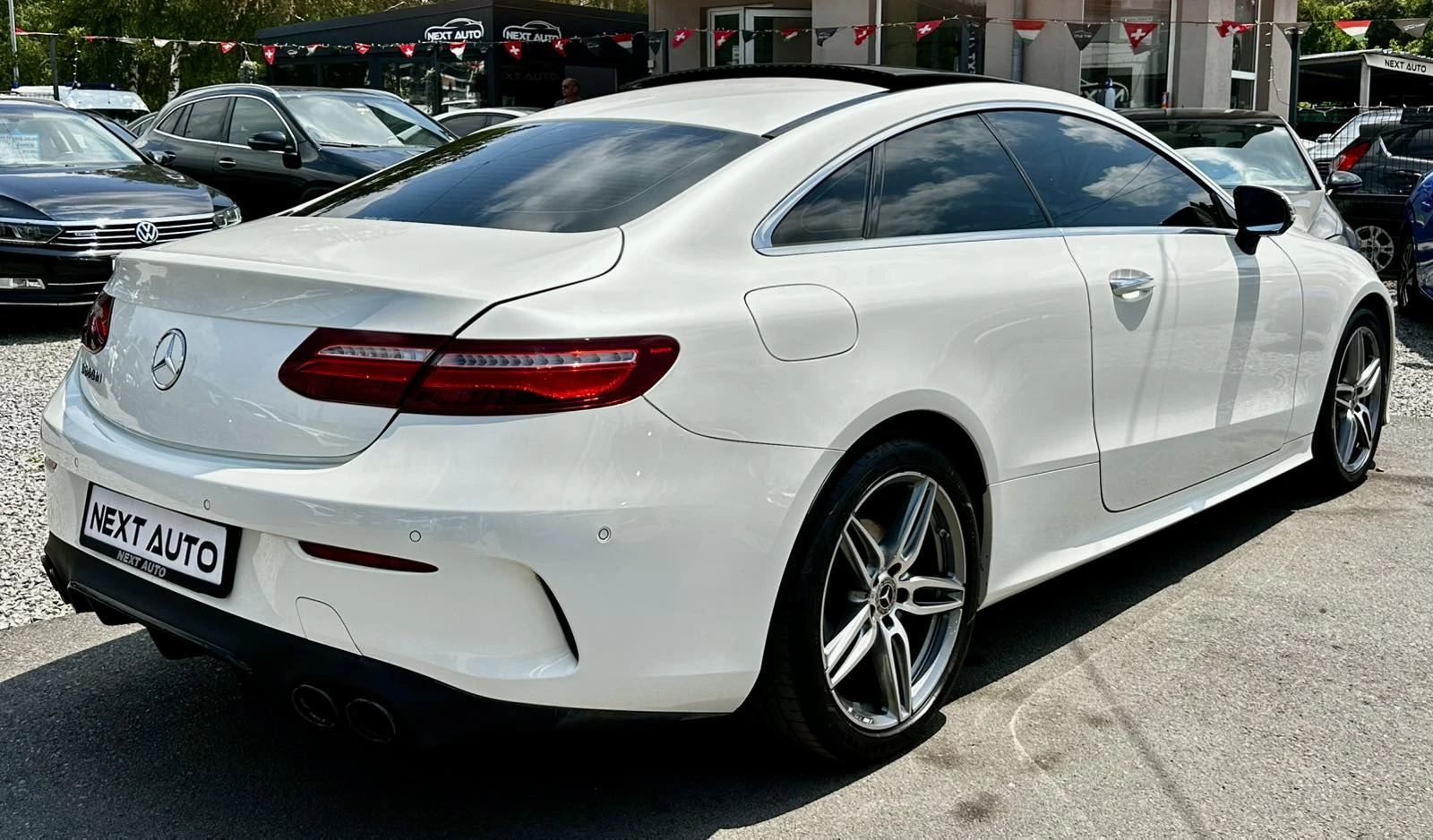 Mercedes-Benz E 220 CDI 194HP E6B AMG PANO NAVI BLIND SPOT, снимка 5 - Автомобили и джипове - 55146859