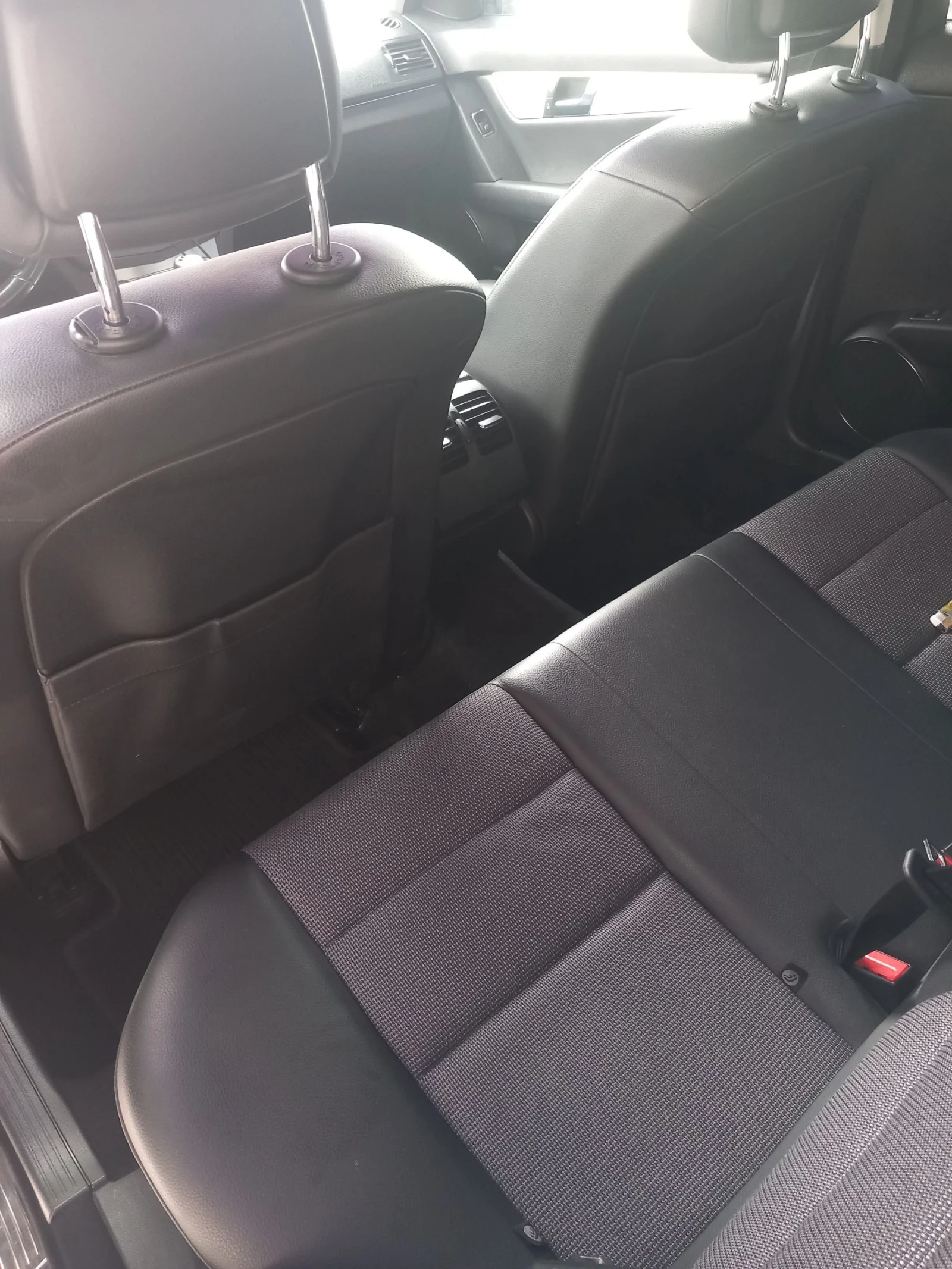 Mercedes-Benz C 220, снимка 10 - Автомобили и джипове - 55173479