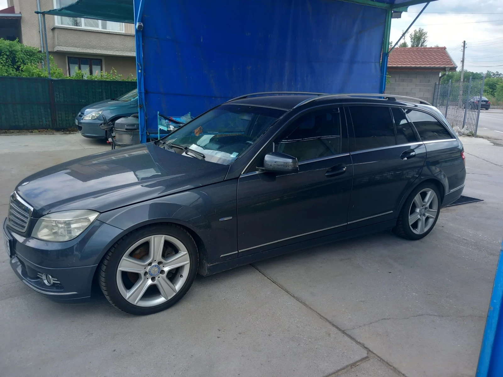 Mercedes-Benz C 220, снимка 3 - Автомобили и джипове - 55173479
