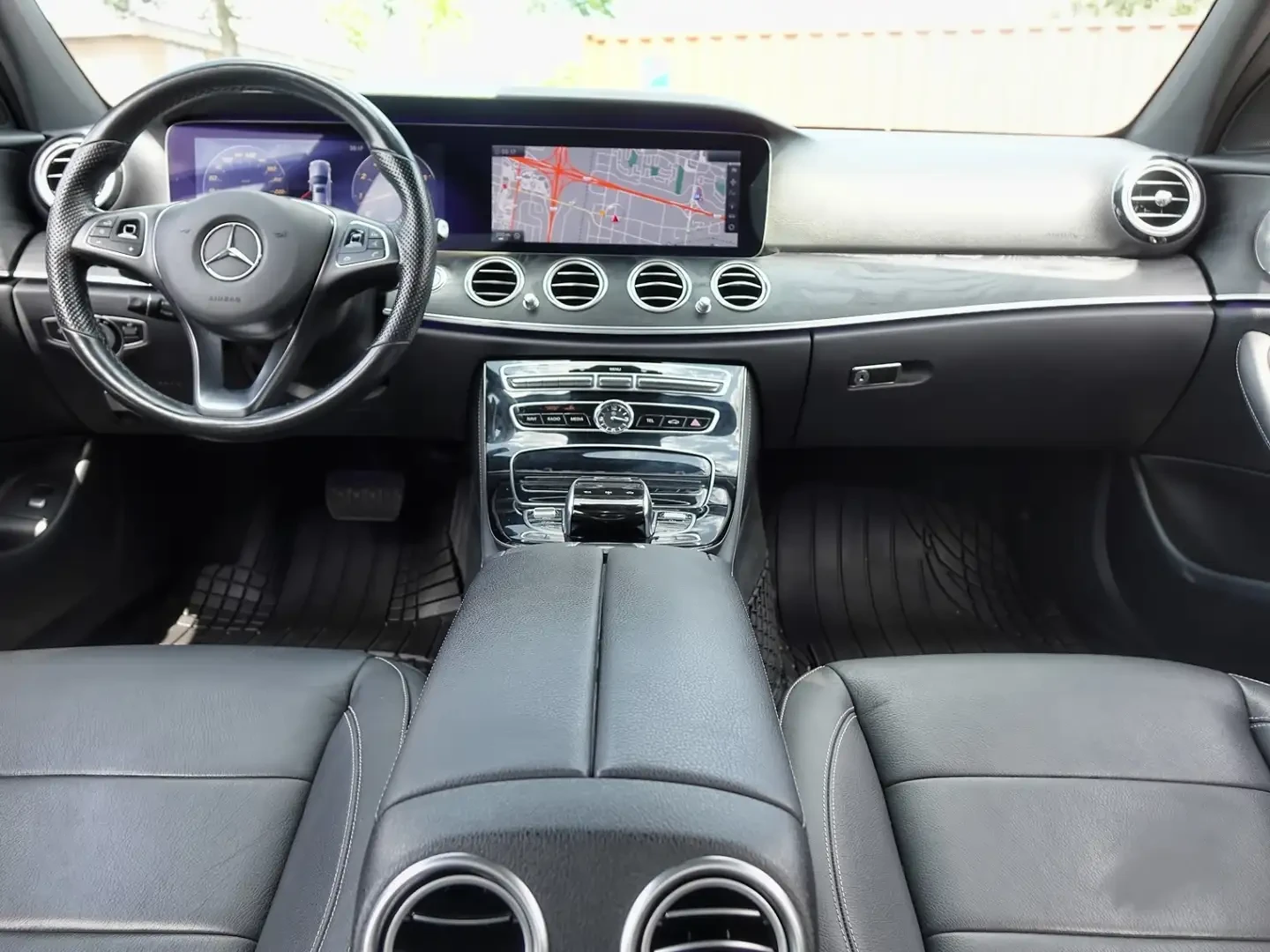 Mercedes-Benz E 400 4MATIC * CARFAX * ФИКСИРАНА ЦЕНА ДО БГ * , снимка 5 - Автомобили и джипове - 55207703