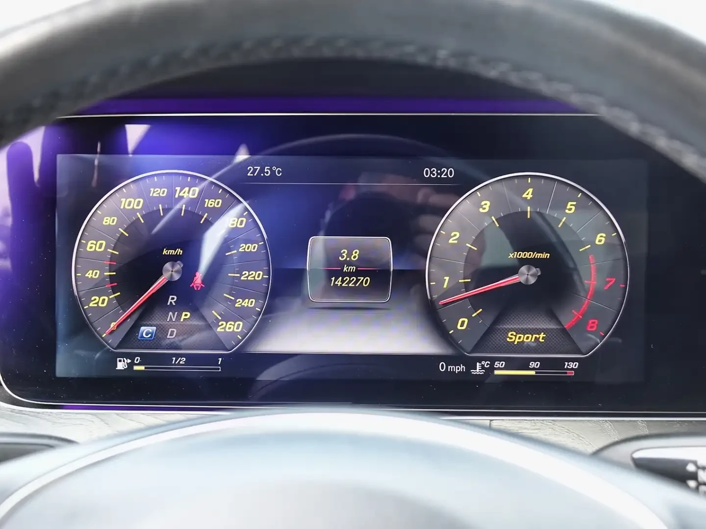 Mercedes-Benz E 400 4MATIC * CARFAX * ФИКСИРАНА ЦЕНА ДО БГ * , снимка 10 - Автомобили и джипове - 55207703