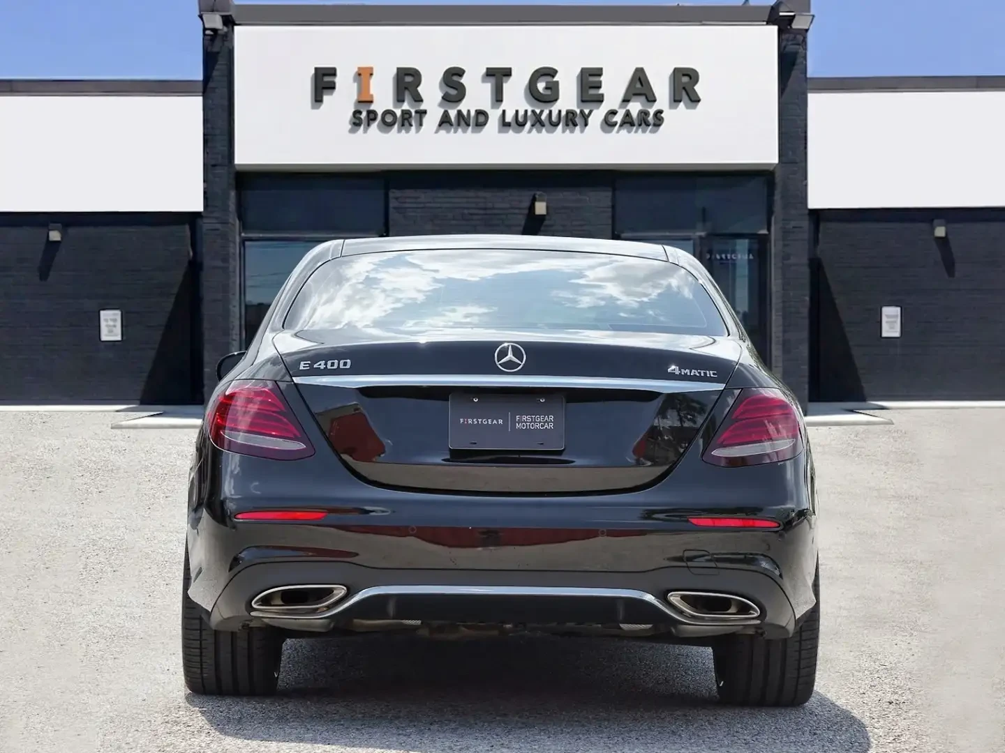 Mercedes-Benz E 400 4MATIC * CARFAX * ФИКСИРАНА ЦЕНА ДО БГ * , снимка 2 - Автомобили и джипове - 55207703