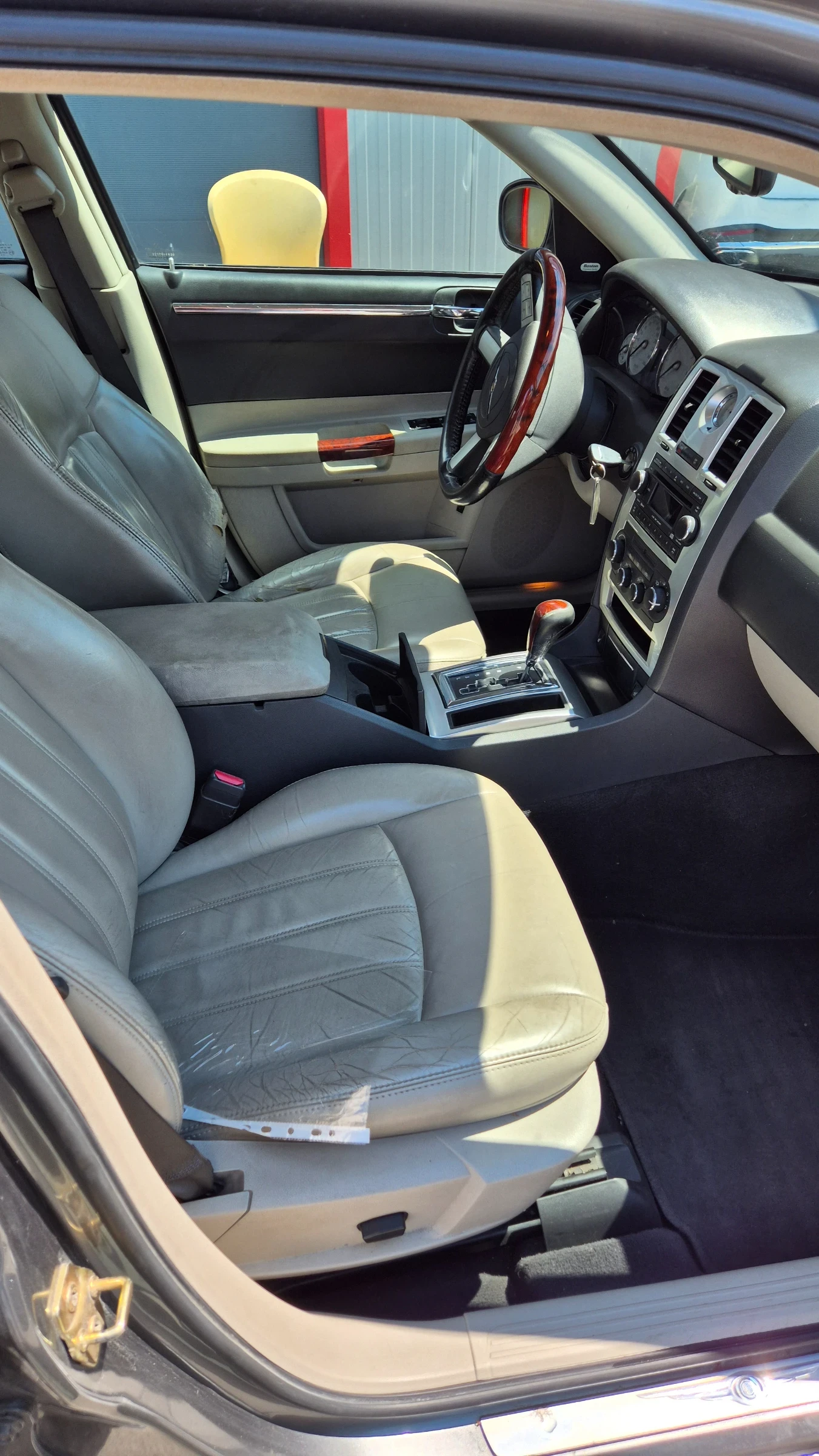 Chrysler 300c, снимка 5 - Автомобили и джипове - 55645873