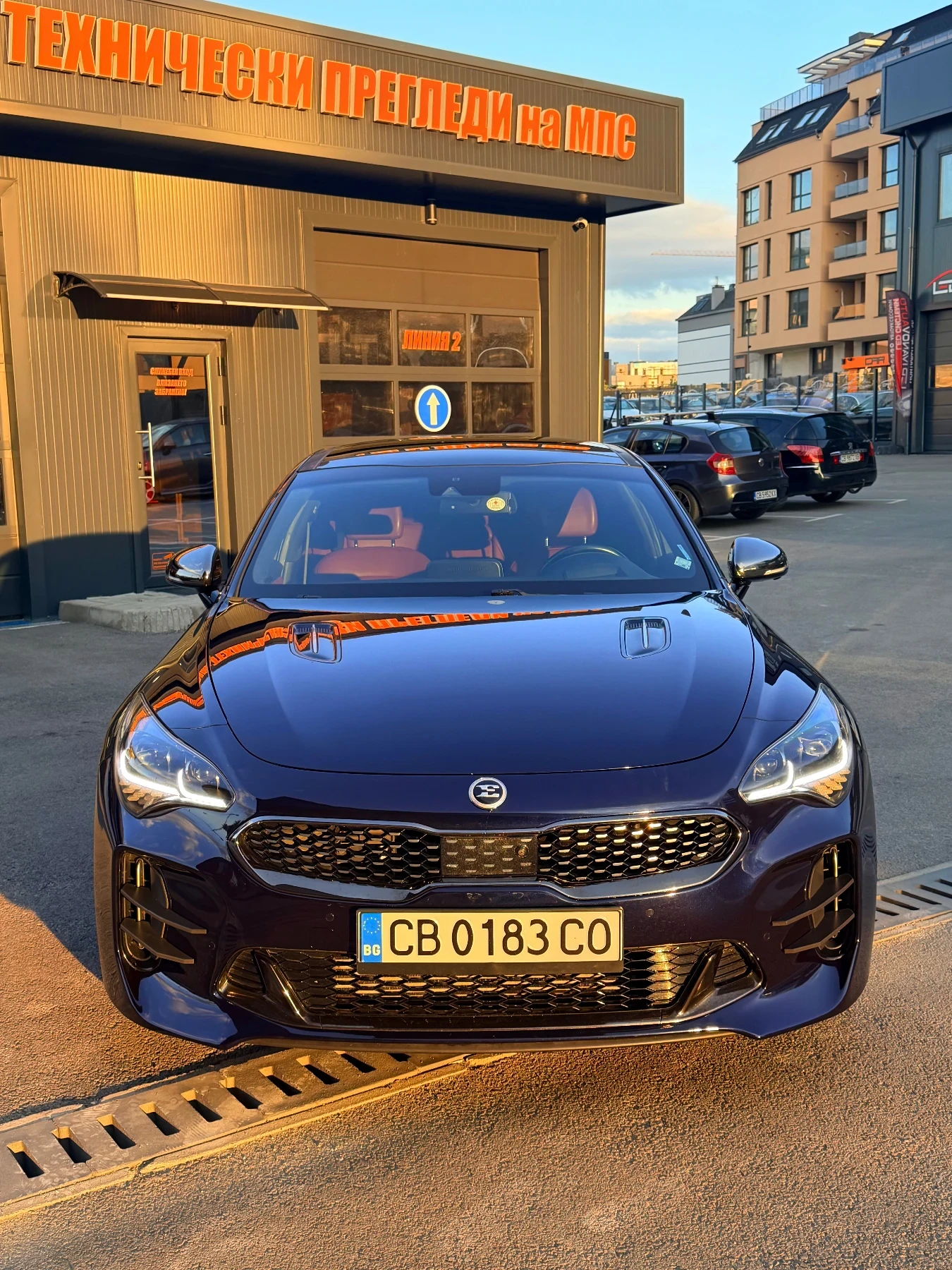 Kia Stinger 3.3 Bi-Turbo, снимка 4 - Автомобили и джипове - 55383912