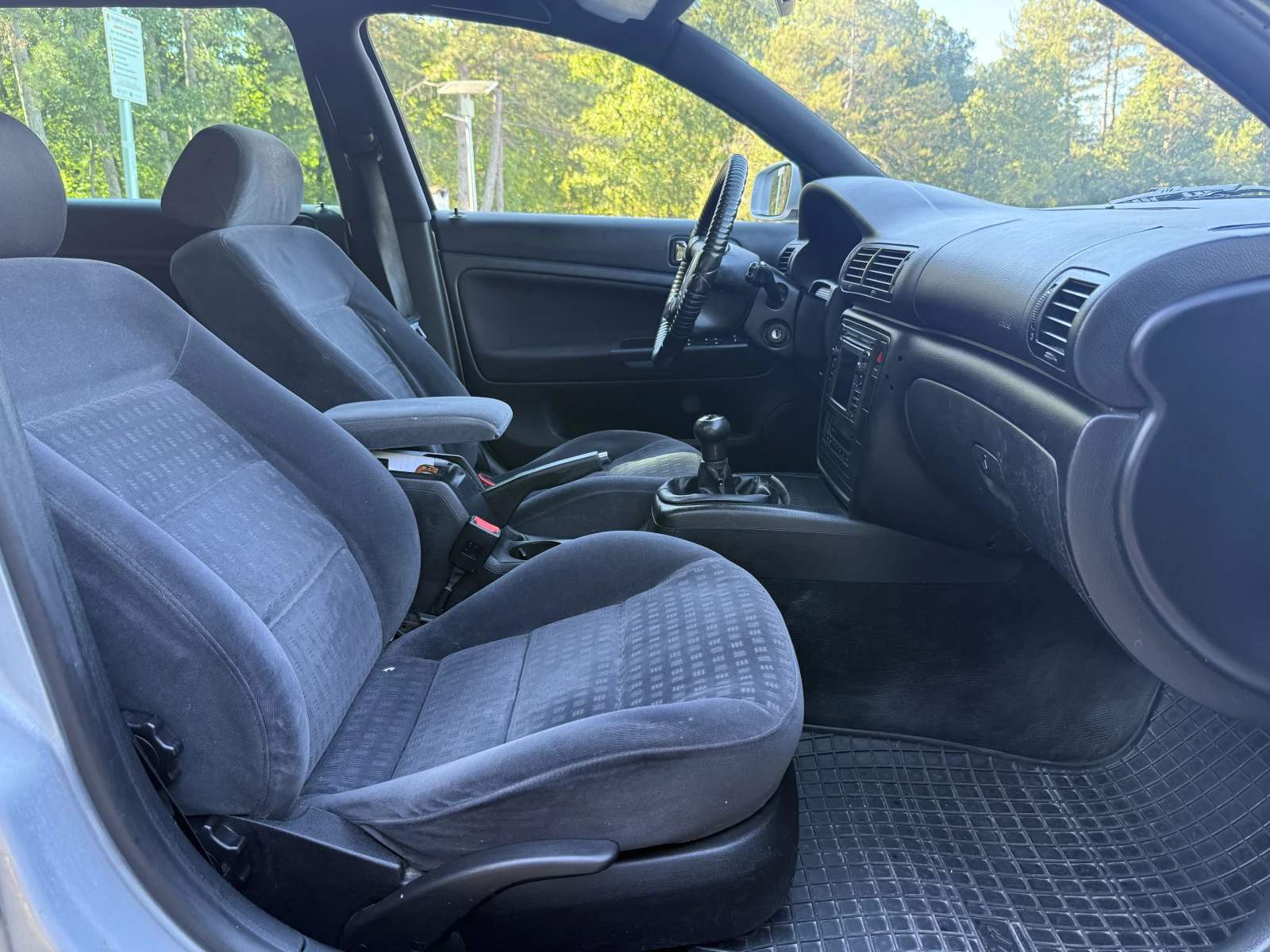 VW Passat 1.9TDI, снимка 6 - Автомобили и джипове - 55962138