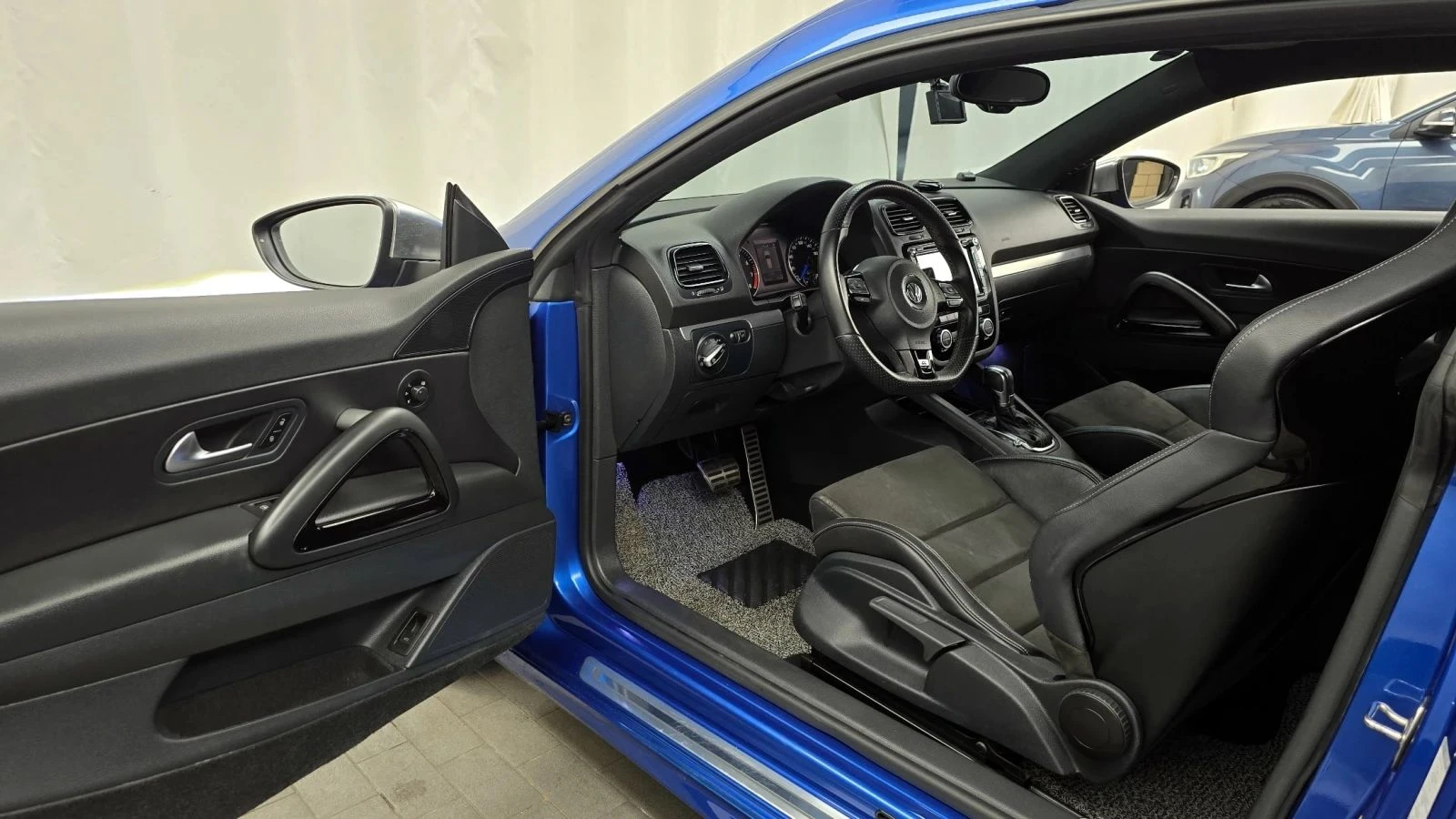 VW Scirocco, снимка 9 - Автомобили и джипове - 56706435