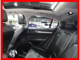 Alfa Romeo Stelvio Q4 SPORT /NAVI/BACKUP CAM/LEATHER/PANO ROOF/, снимка 10