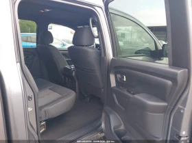 Nissan Titan crew cab 5.6l Titan Sv, снимка 8