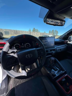 Toyota Tacoma 4WD TRD Sport Hybrid Double Cab 5' Bed AT - 55000 € / 107570.65 лв. - 30262615 14