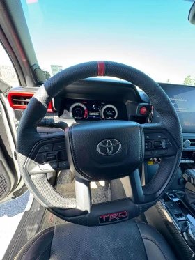 Toyota Tacoma 4WD TRD Sport Hybrid Double Cab 5' Bed AT - 55000 € / 107570.65 лв. - 30262615 15