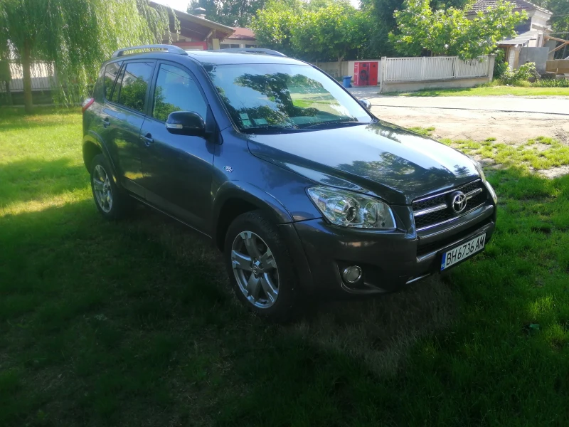 Toyota Rav4, снимка 4 - Автомобили и джипове - 46930761