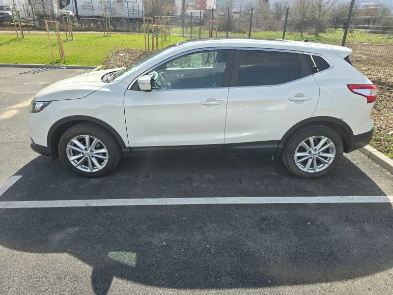 Nissan Qashqai, снимка 4 - Автомобили и джипове - 49505533