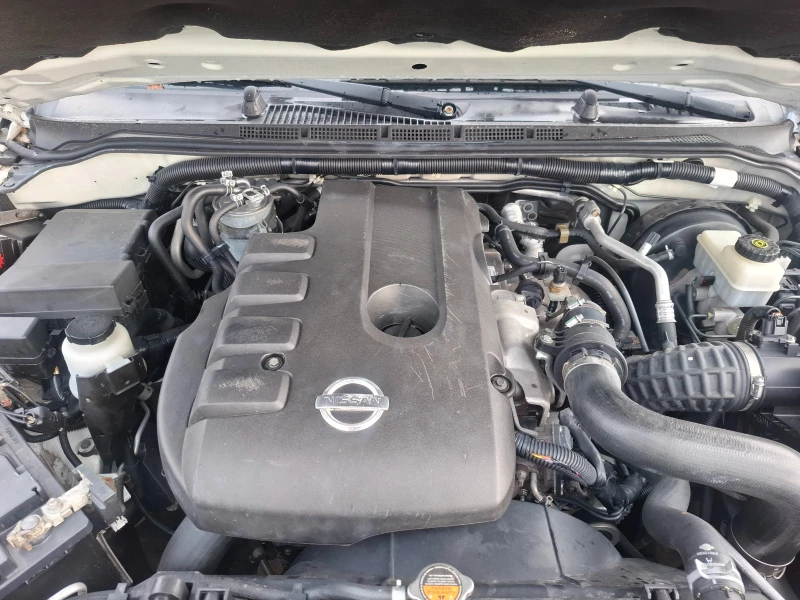 Nissan Navara 2.5/190к.с./Клима, снимка 16 - Автомобили и джипове - 52689772