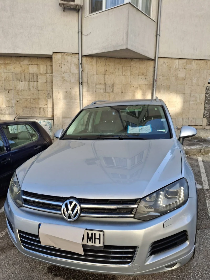 VW Touareg 3.0 дизел, снимка 2 - Автомобили и джипове - 53161959