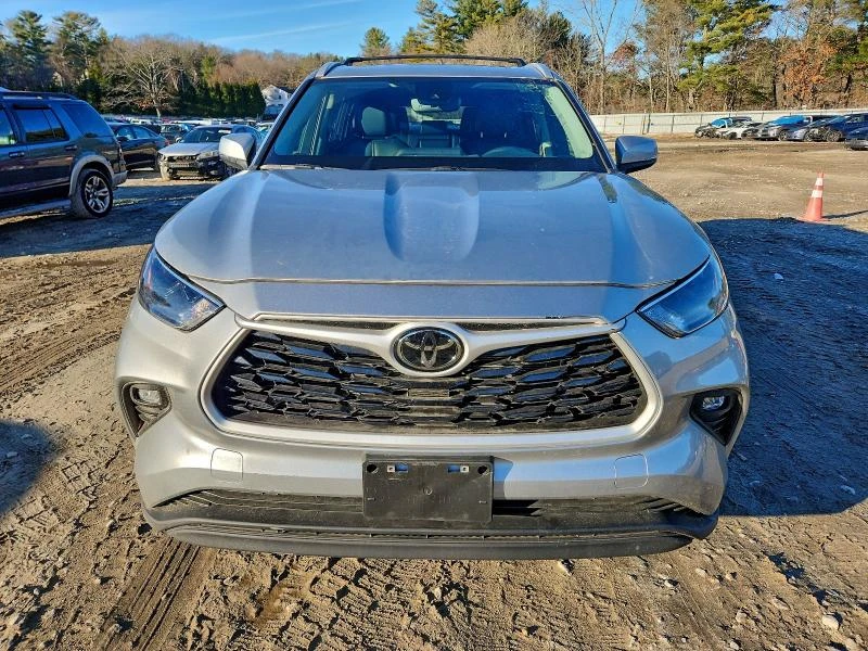 Toyota Highlander 2.4L 4 All wheel drive - изображение 9