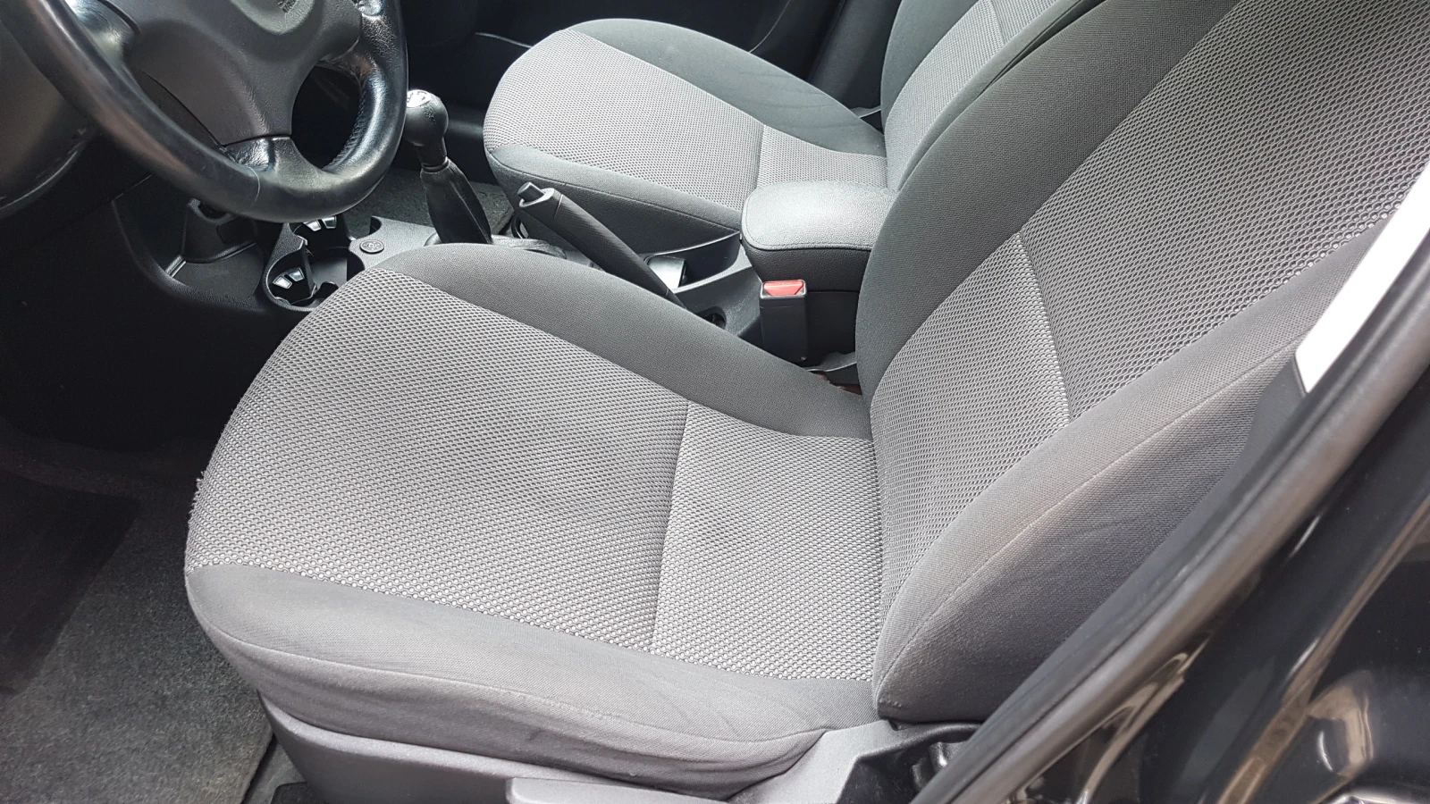 Kia Sportage 2.0i GAZ - изображение 10