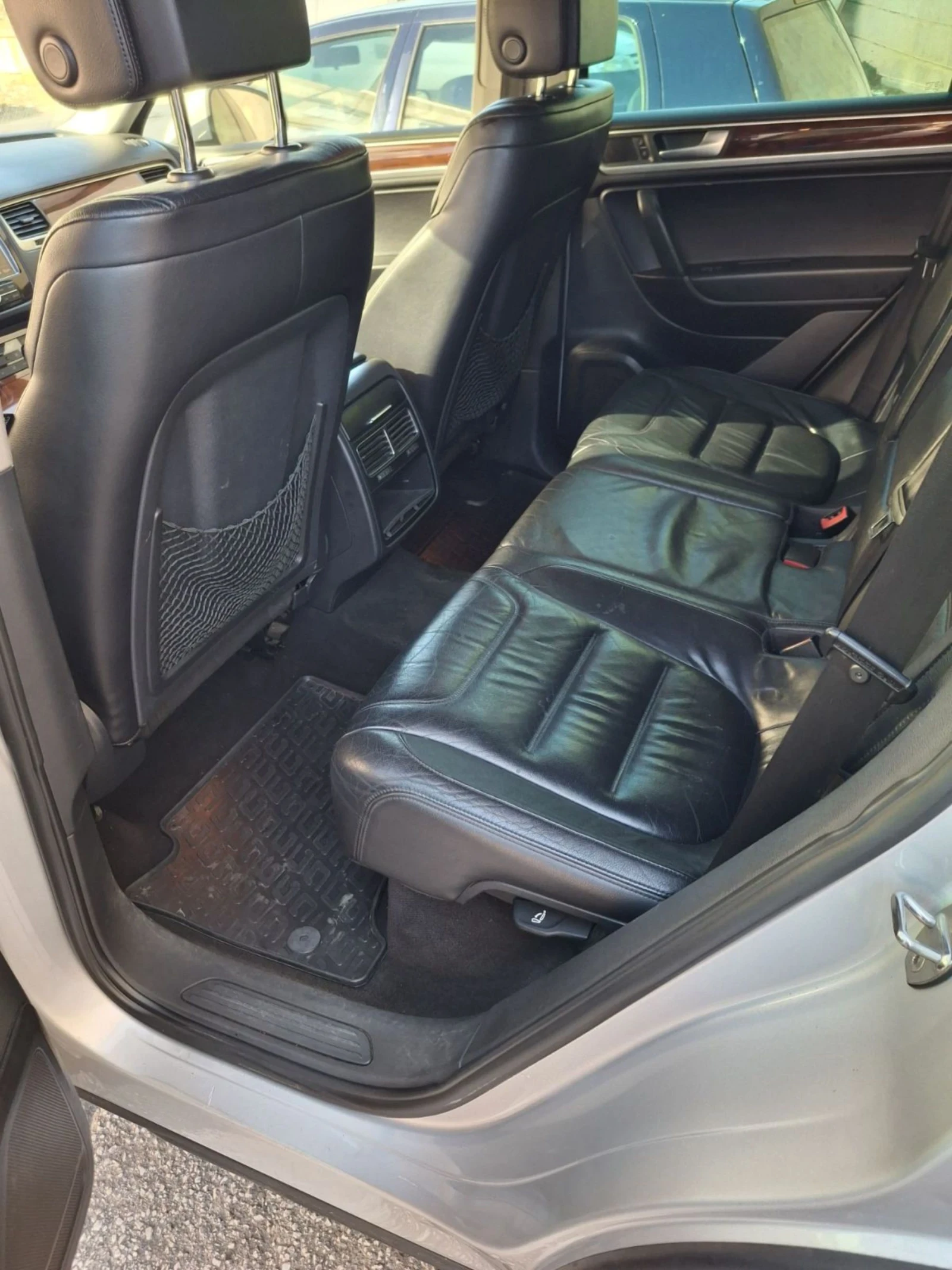 VW Touareg 3.0 дизел - изображение 7