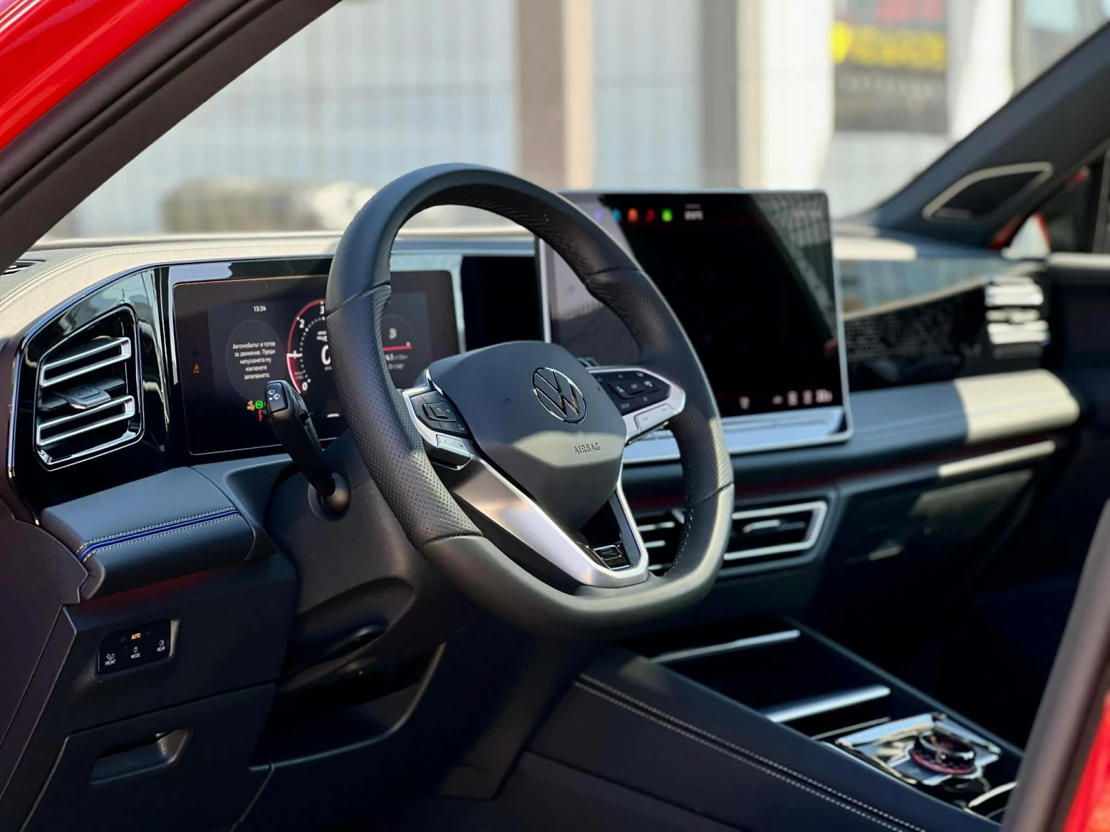 VW Tiguan, снимка 6 - Автомобили и джипове - 54090981