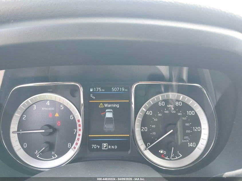 Nissan Titan crew cab 5.6l Titan Sv, снимка 7 - Автомобили и джипове - 54360857