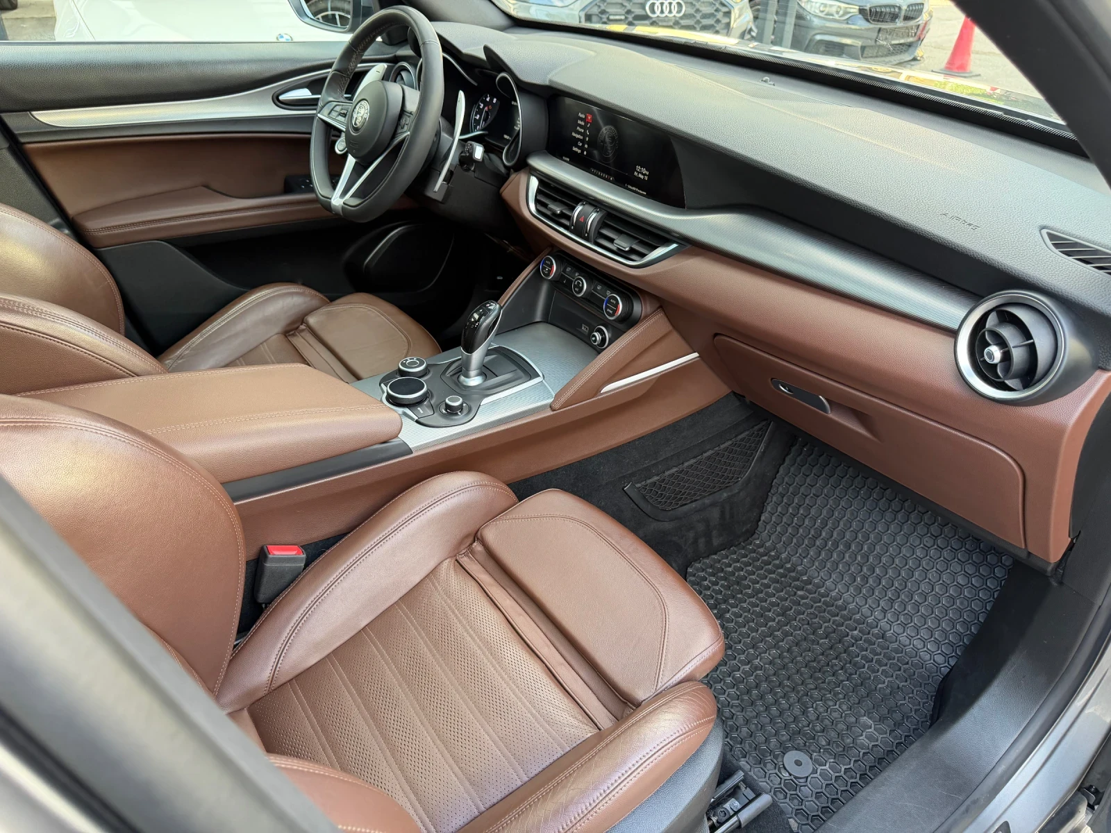 Alfa Romeo Stelvio 2.0T Q4 Ti Sport, снимка 12 - Автомобили и джипове - 54793753