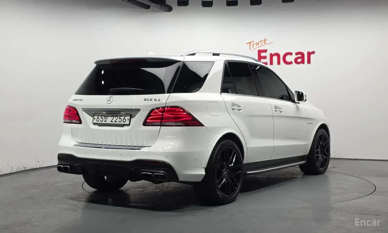 Mercedes-Benz GLE 63 AMG * AMG GLE63 4MATIC * , снимка 2 - Автомобили и джипове - 55569605