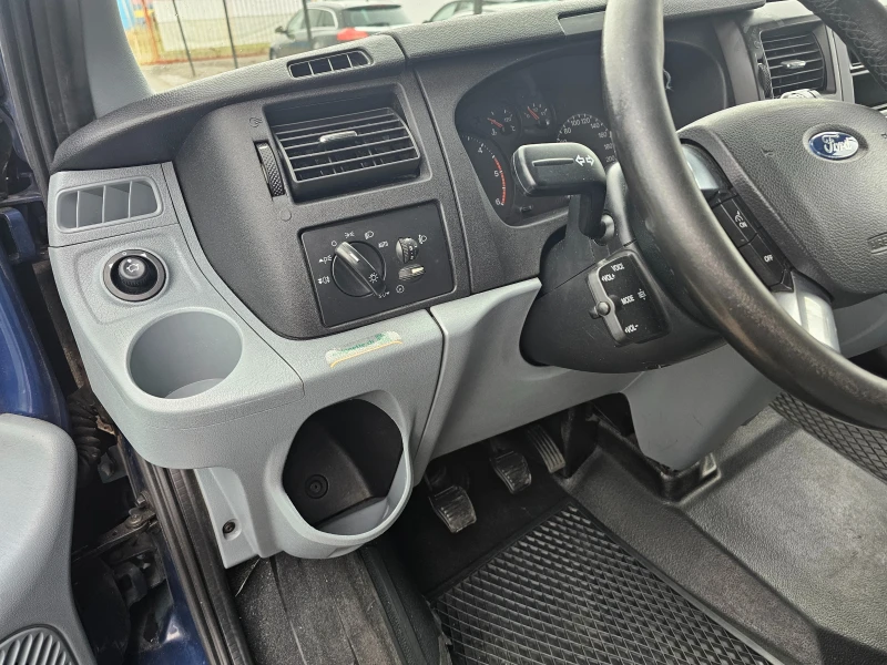 Ford Transit 3.2TDCI 200KC, снимка 10 - Бусове и автобуси - 52340183