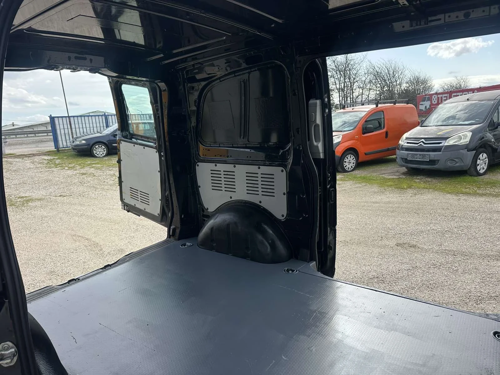 Mercedes-Benz Vito  - изображение 8