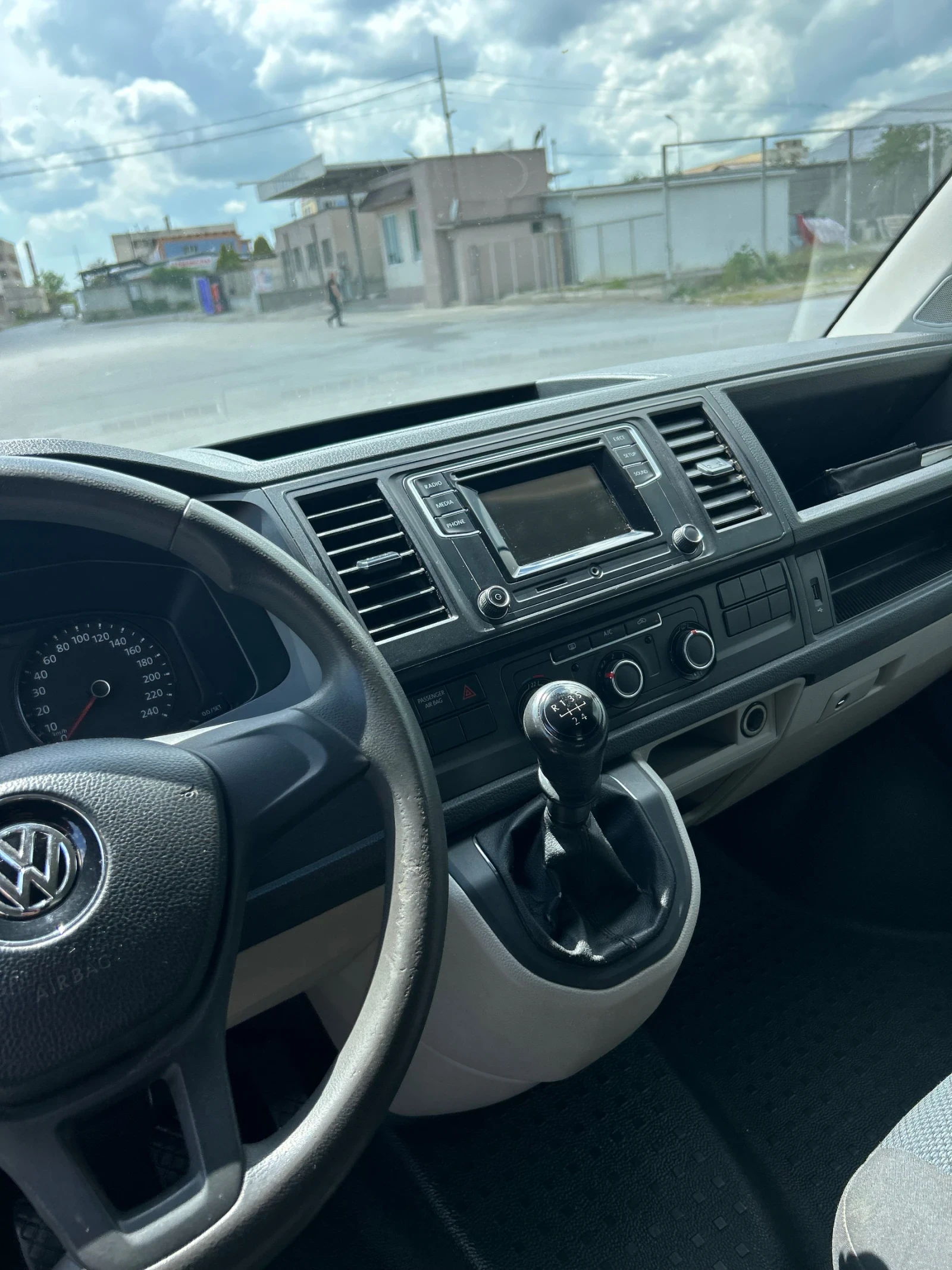 VW Transporter T6 2.0TDI Нов Внос Германия ТОП, снимка 14 - Бусове и автобуси - 54534182