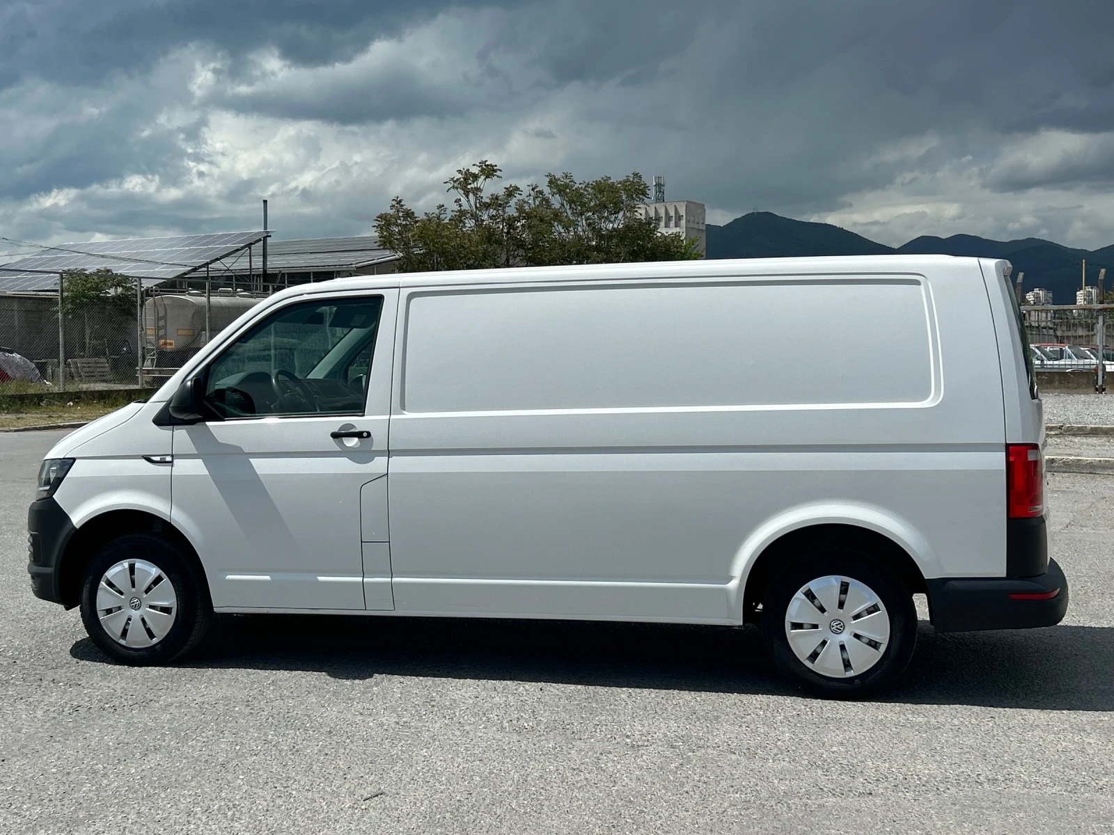 VW Transporter T6 2.0TDI Нов Внос Германия ТОП, снимка 5 - Бусове и автобуси - 54534182