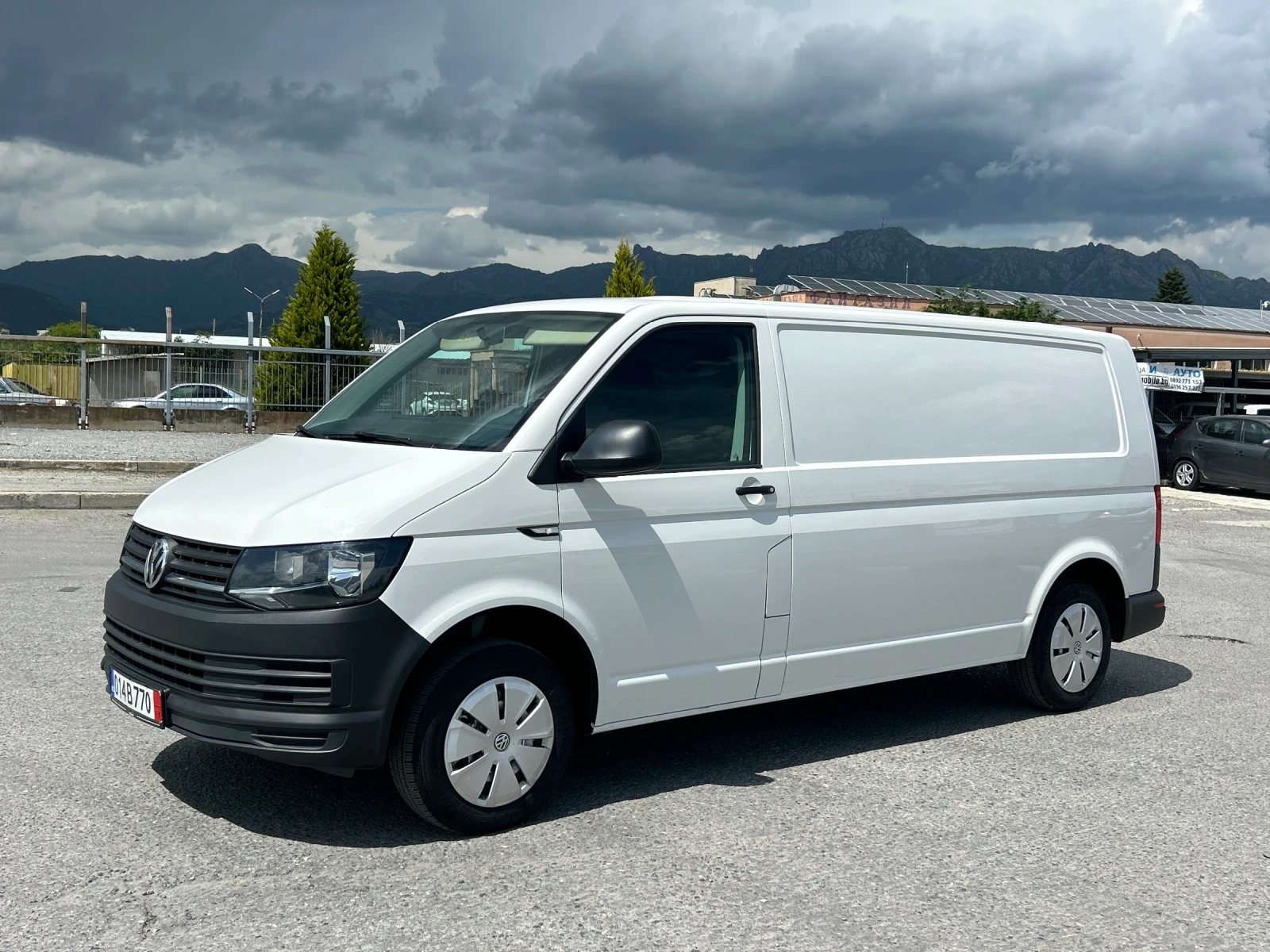 VW Transporter T6 2.0TDI Нов Внос Германия ТОП, снимка 2 - Бусове и автобуси - 54534182