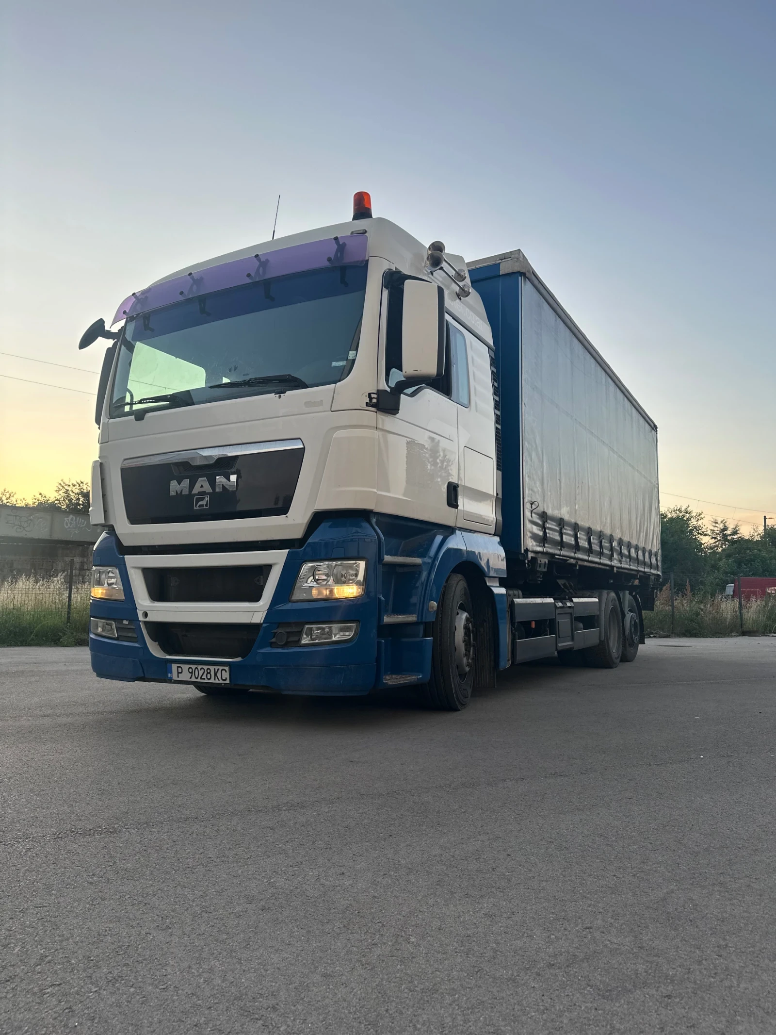 Man Tgx Падащ борд 