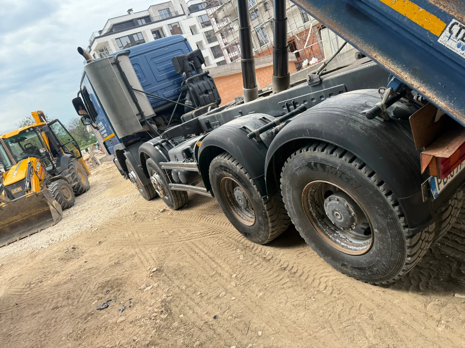 Mercedes-Benz Actros 4141 - изображение 9