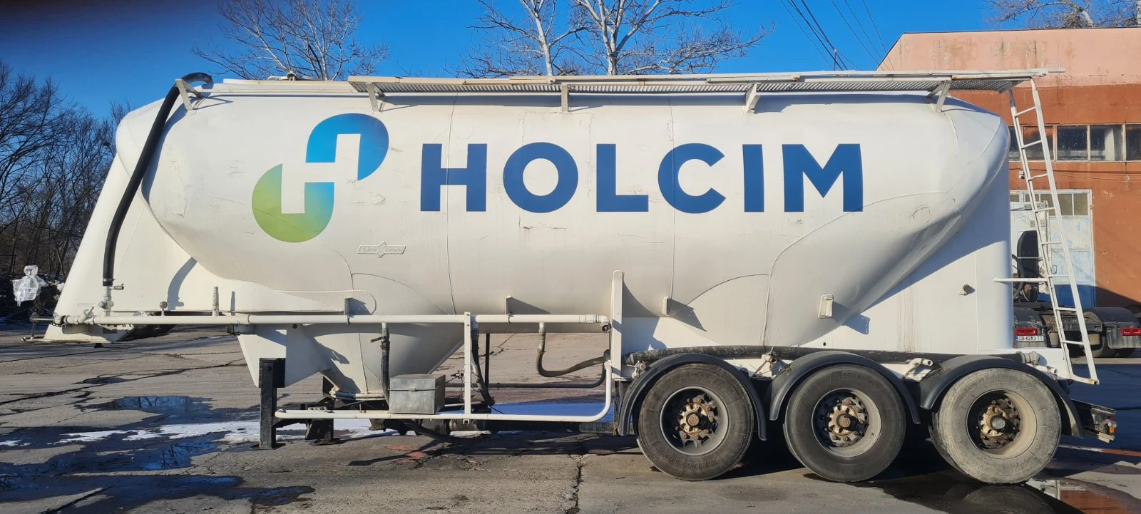 ����������� Spitzer C2400F 37 m³ | Mobile.bg � ����������� 1