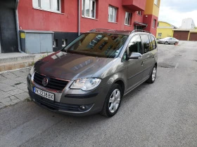 VW Touran 2.0 Ecofuel, снимка 1