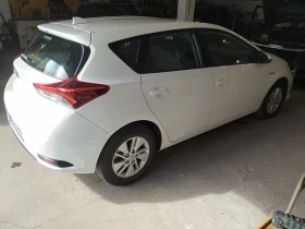 Toyota Auris 1.8 Hybrid euro 6b | Mobile.bg    8