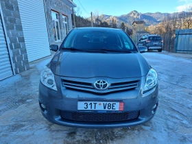 Toyota Auris 1.6i* FACELIFT* 132к.с., снимка 2