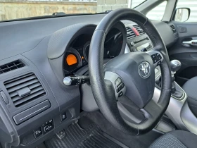 Toyota Auris 1.6i* FACELIFT* 132к.с., снимка 7