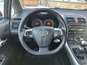 Toyota Auris 1.6i* FACELIFT* 132к.с., снимка 10