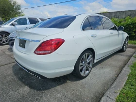 Mercedes-Benz C 300, снимка 4