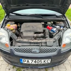 Ford Fiesta 1.3i, снимка 10 - Автомобили и джипове - 54821980
