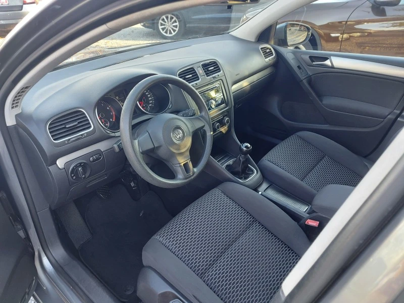 VW Golf 1.2i-6skorosti* * * , снимка 7 - Автомобили и джипове - 38671931