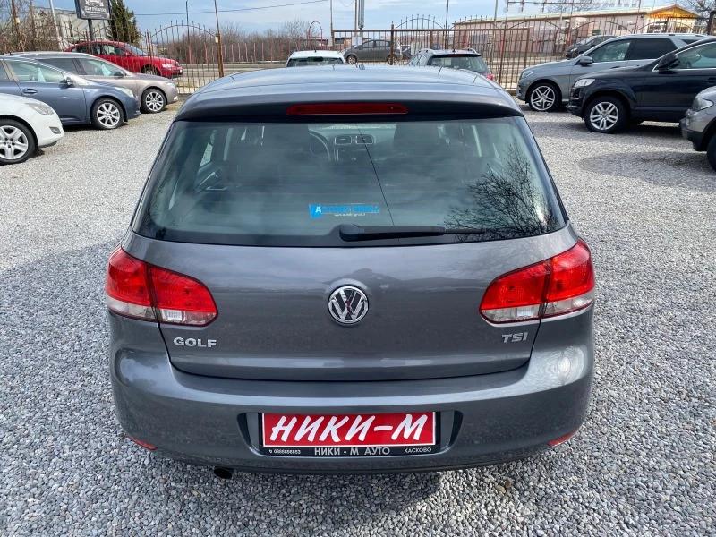 VW Golf 1.2i-6skorosti* * * , снимка 4 - Автомобили и джипове - 38671931