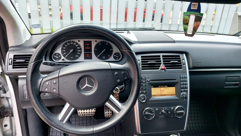 Mercedes-Benz B 200, снимка 11 - Автомобили и джипове - 45968305